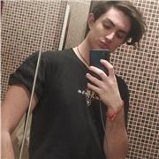 Offro ripetizioni di inglese a ragazzi di tutte le età che hanno bisogno di una mano con la lingua.Il mio livello attuale è C1